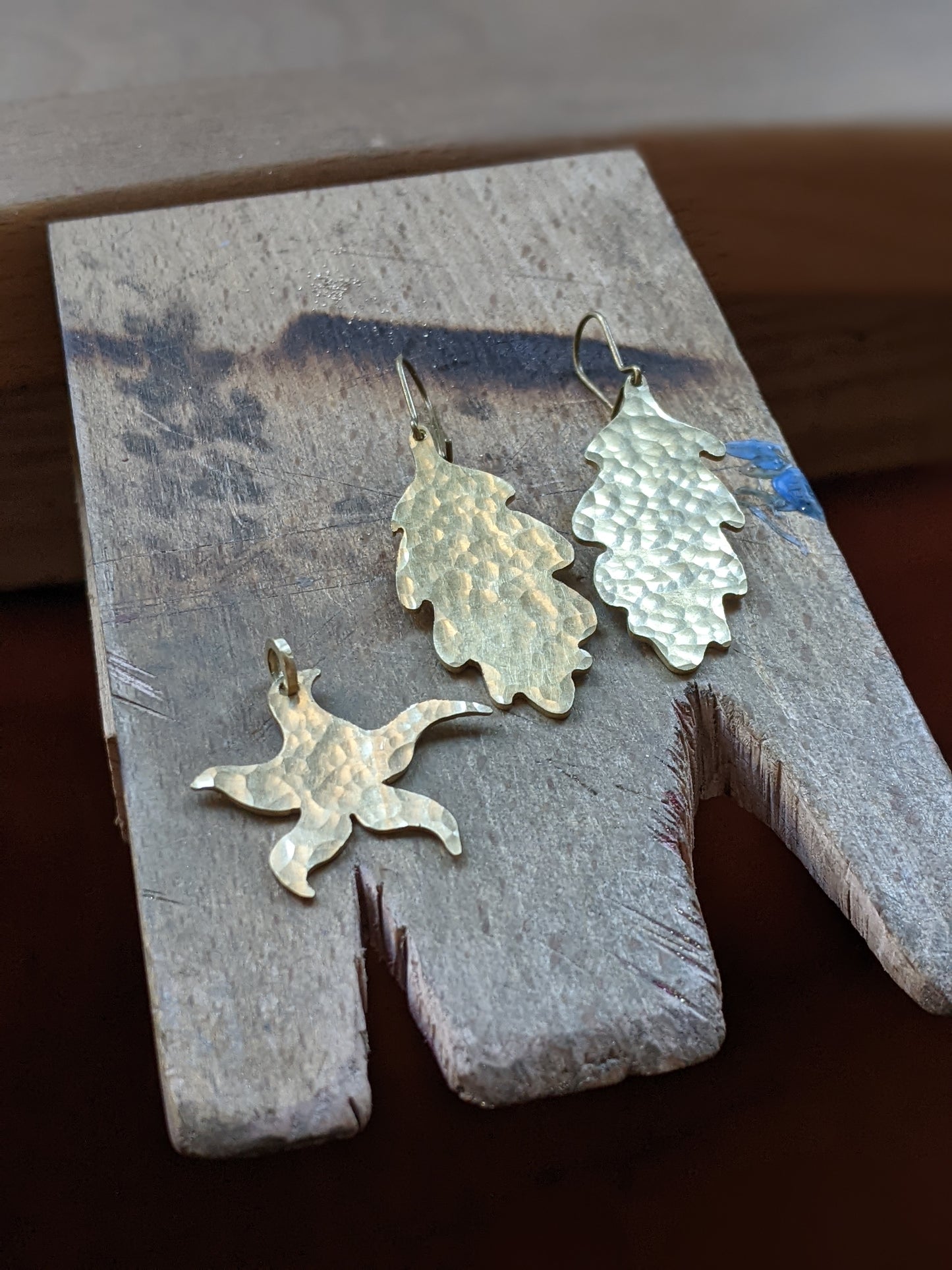 Votre broche (ou boucles d'oreilles) en laiton