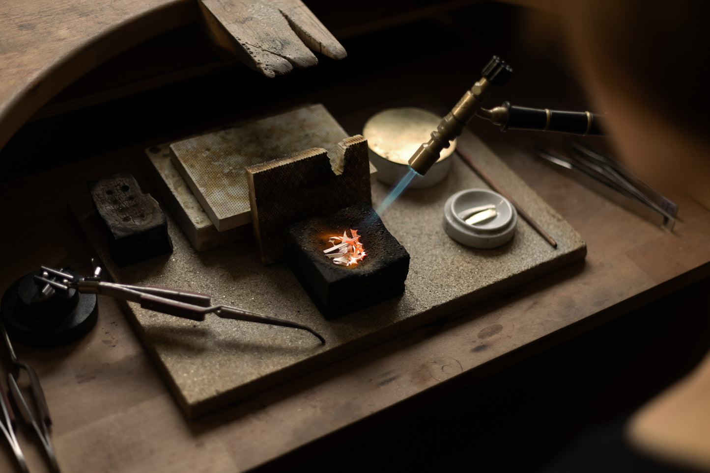 Du lingot à la bague