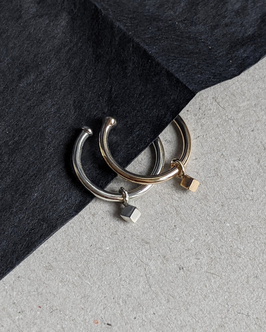 Ear-cuffs Cubes